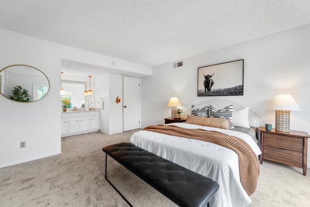 5242 Ridgedgate Way, Fair Oaks, CA 95628