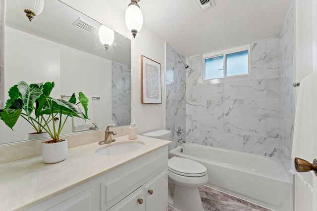 5242 Ridgedgate Way, Fair Oaks, CA 95628