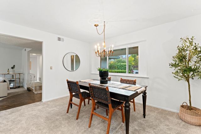 5242 Ridgedgate Way, Fair Oaks, CA 95628