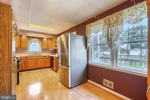2902 DELMAR AVE, Baltimore, MD 21219