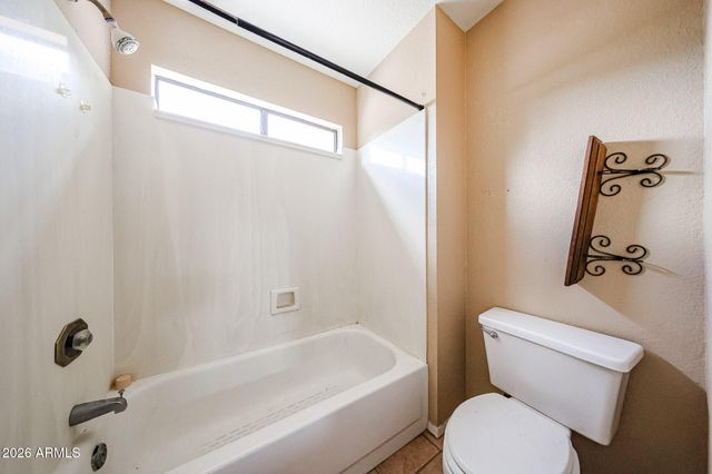2364 W COMSTOCK Drive, Chandler, AZ 85224