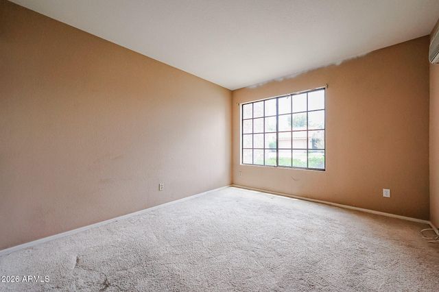 2364 W COMSTOCK Drive, Chandler, AZ 85224