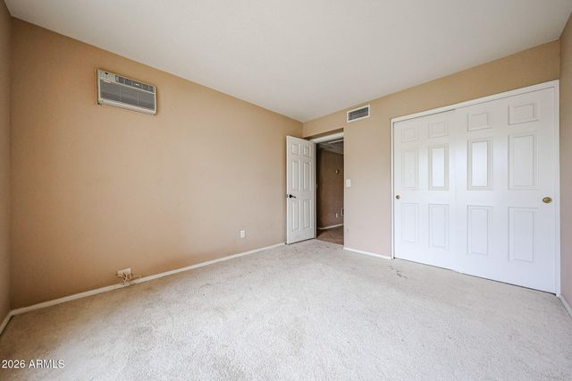 2364 W COMSTOCK Drive, Chandler, AZ 85224
