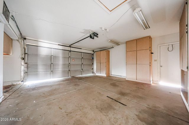 2364 W COMSTOCK Drive, Chandler, AZ 85224