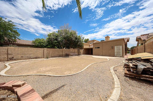 2364 W COMSTOCK Drive, Chandler, AZ 85224