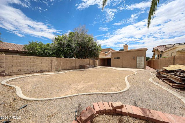 2364 W COMSTOCK Drive, Chandler, AZ 85224
