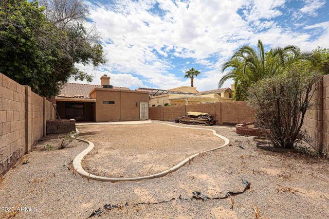 2364 W COMSTOCK Drive, Chandler, AZ 85224