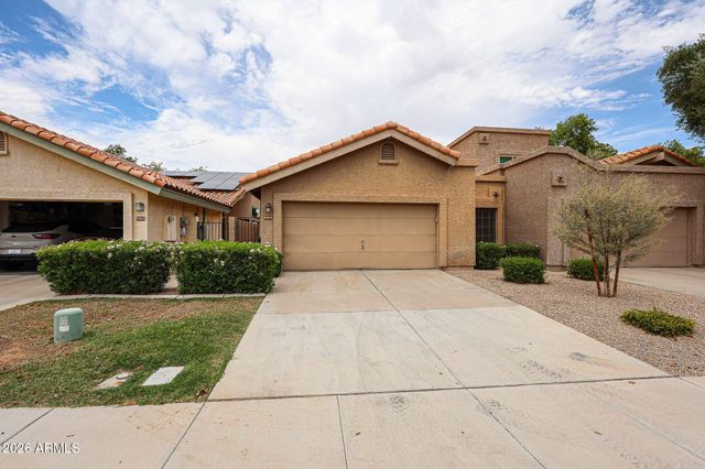 2364 W COMSTOCK Drive, Chandler, AZ 85224