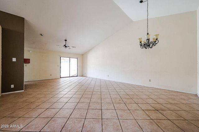 2364 W COMSTOCK Drive, Chandler, AZ 85224