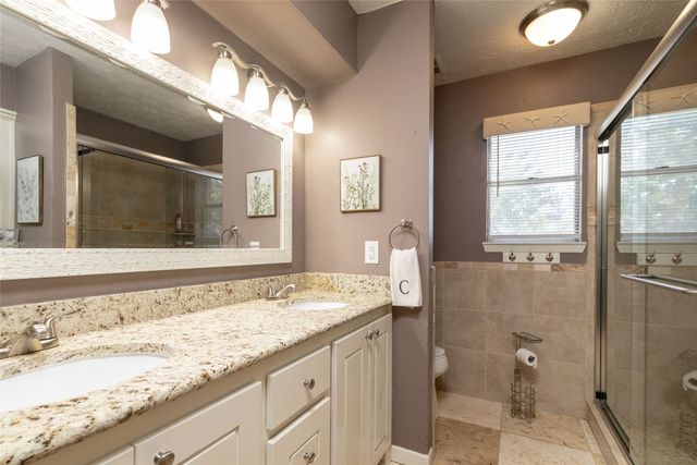 304 Lakeview Drive, Runaway Bay, TX 76426