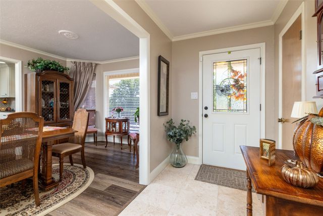 304 Lakeview Drive, Runaway Bay, TX 76426