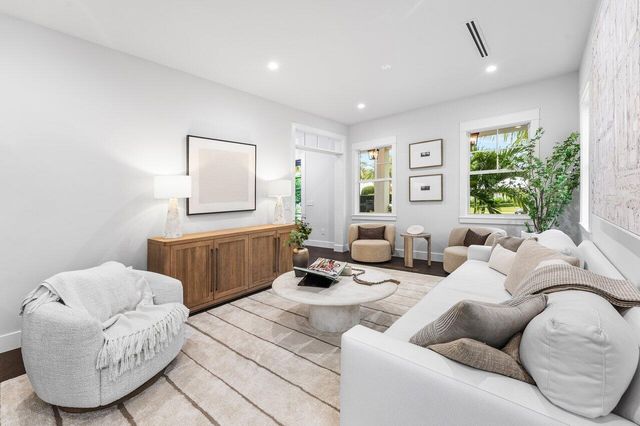 11823 Lake Shore Place, North Palm Beach, FL 33408