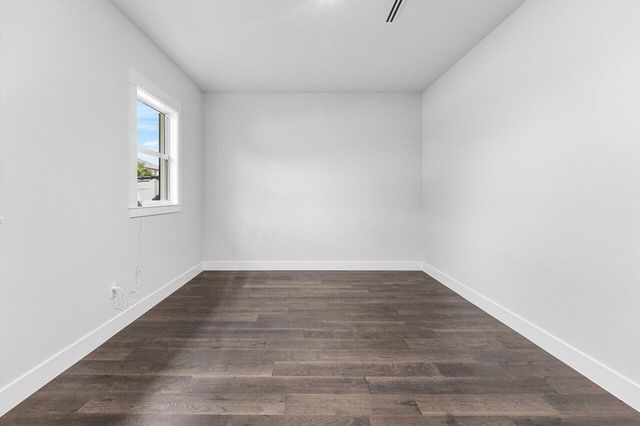 11823 Lake Shore Place, North Palm Beach, FL 33408