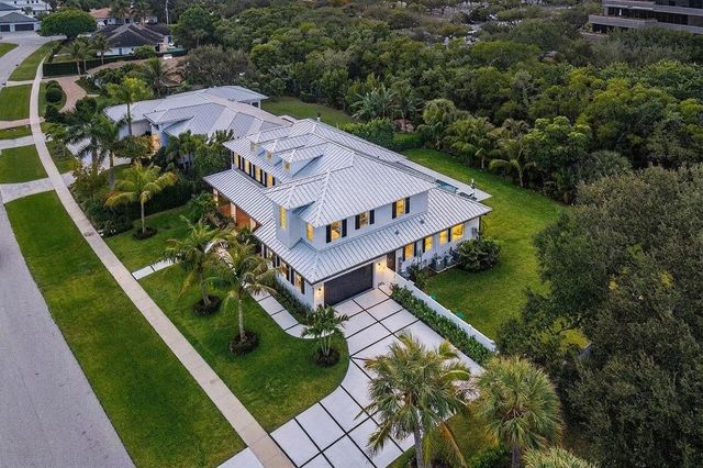 11823 Lake Shore Place, North Palm Beach, FL 33408