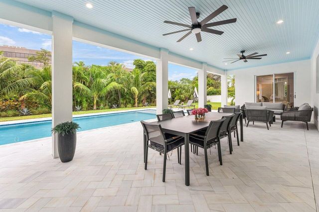 11823 Lake Shore Place, North Palm Beach, FL 33408