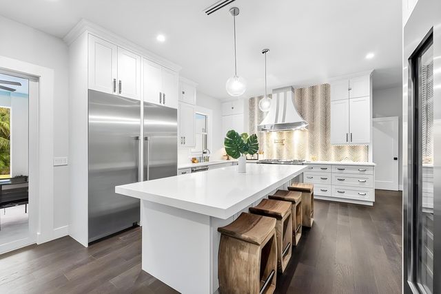 11823 Lake Shore Place, North Palm Beach, FL 33408