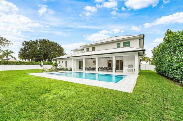 11823 Lake Shore Place, North Palm Beach, FL 33408