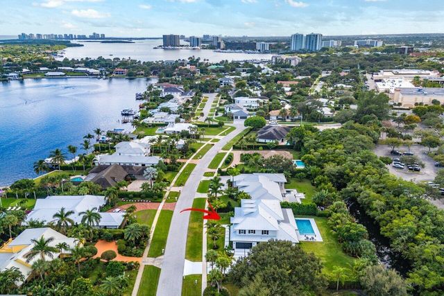 11823 Lake Shore Place, North Palm Beach, FL 33408