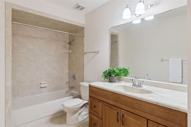 212 COLLEGE GROVE CIRCLE NE, Winter Haven, FL 33881