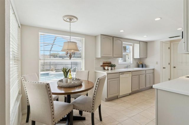 212 COLLEGE GROVE CIRCLE NE, Winter Haven, FL 33881