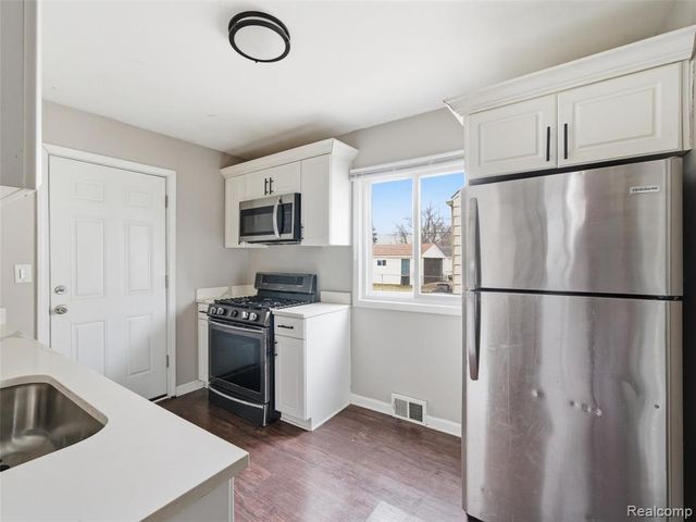 12832 Sherman Avenue, Warren, MI 48089