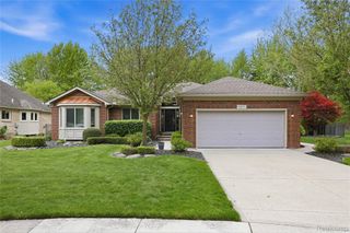 49371 Deerfield Park, Macomb Township, MI 48044