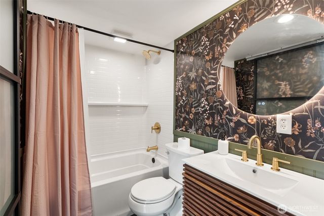 953 Boistfort Road, Curtis, WA 98538