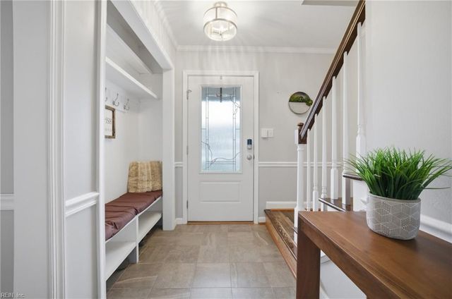 111 Captains LN, Newport News, VA 23602