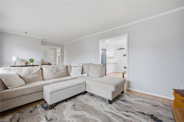 111 Captains LN, Newport News, VA 23602