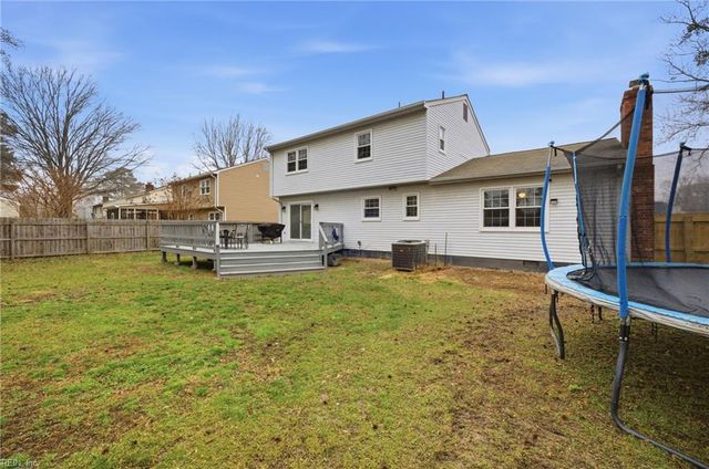 111 Captains LN, Newport News, VA 23602