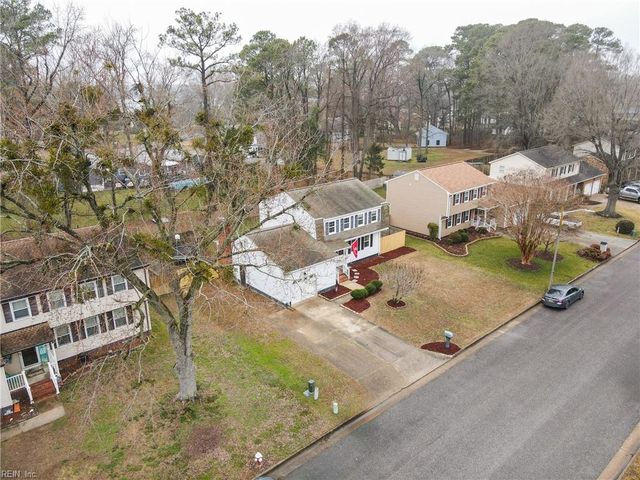 111 Captains LN, Newport News, VA 23602