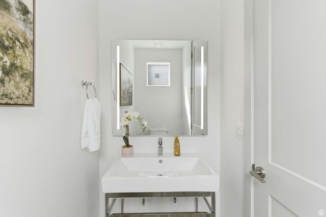 11344 S WILLOW WALK DR, South Jordan, UT 84009