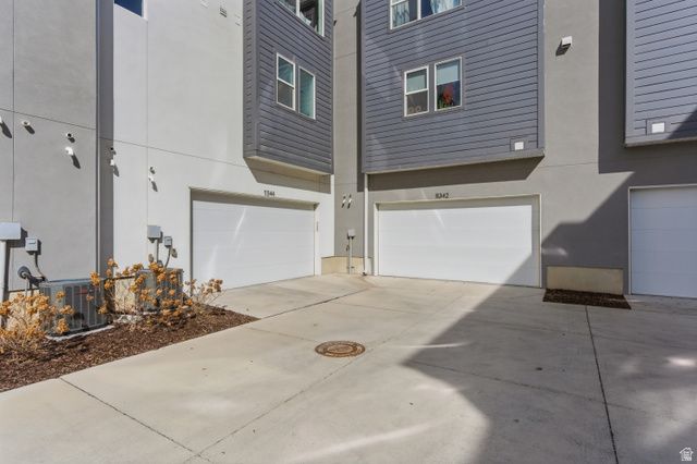 11344 S WILLOW WALK DR, South Jordan, UT 84009