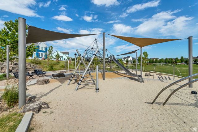 11344 S WILLOW WALK DR, South Jordan, UT 84009