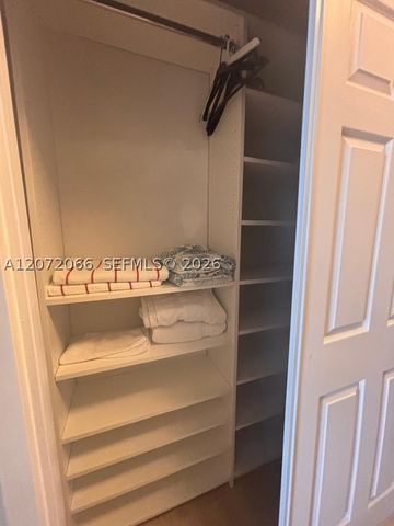 3725 S Ocean Dr 1417, Hollywood, FL 33019