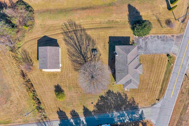 2011 Hannon Road, Inman, SC 29349