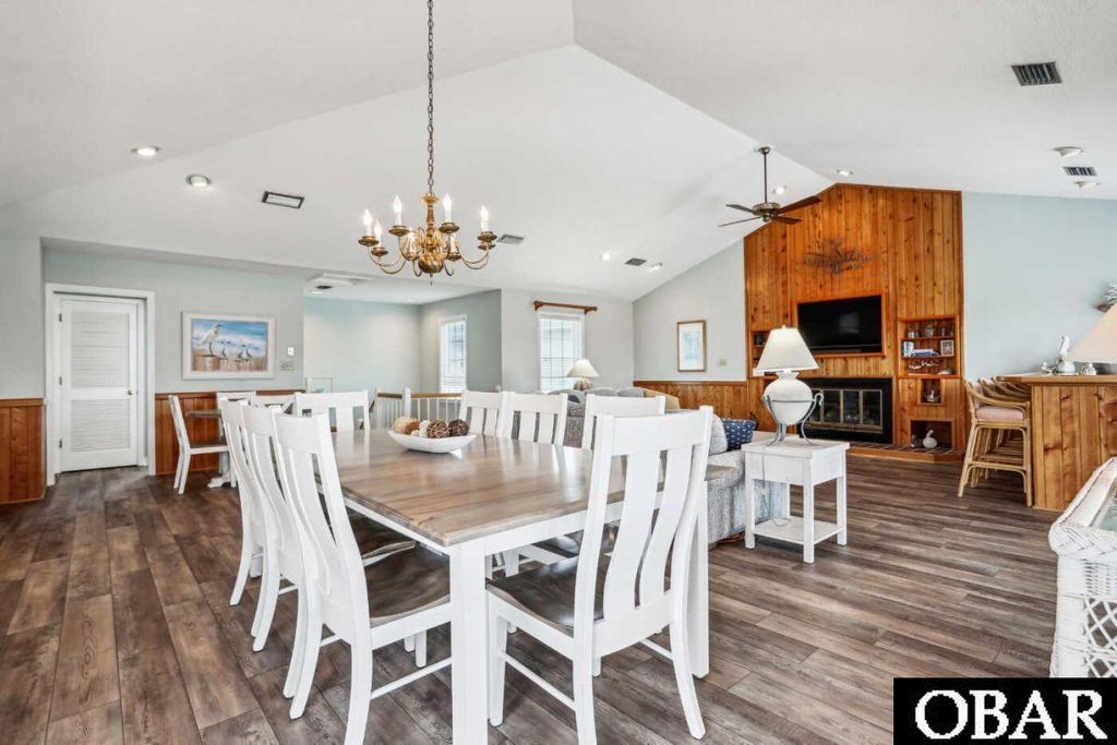Image 8 of property listing at 142 N Spinnaker Court Lot #21, Duck, NC 27949