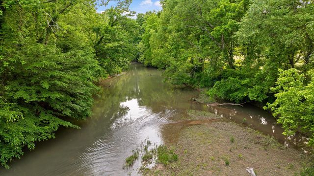 670 Maine Avenue, Wildwood, GA 30757