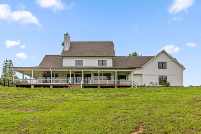 670 Maine Avenue, Wildwood, GA 30757