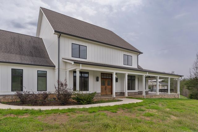 670 Maine Avenue, Wildwood, GA 30757