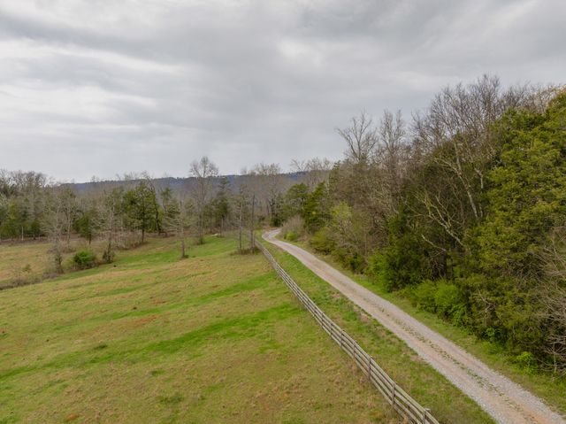 670 Maine Avenue, Wildwood, GA 30757
