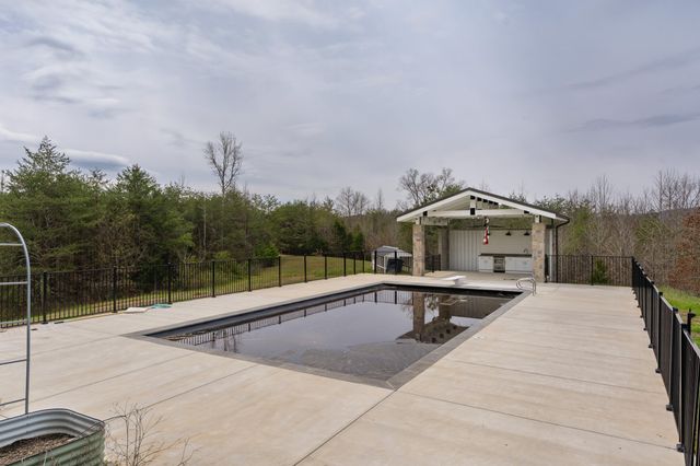 670 Maine Avenue, Wildwood, GA 30757