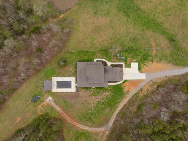 670 Maine Avenue, Wildwood, GA 30757