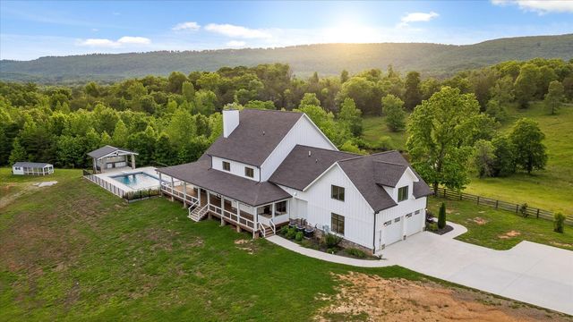 670 Maine Avenue, Wildwood, GA 30757