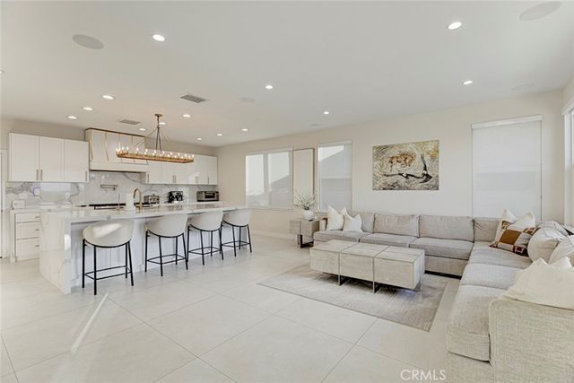 17743 Wren Drive, Canyon Country, CA 91387