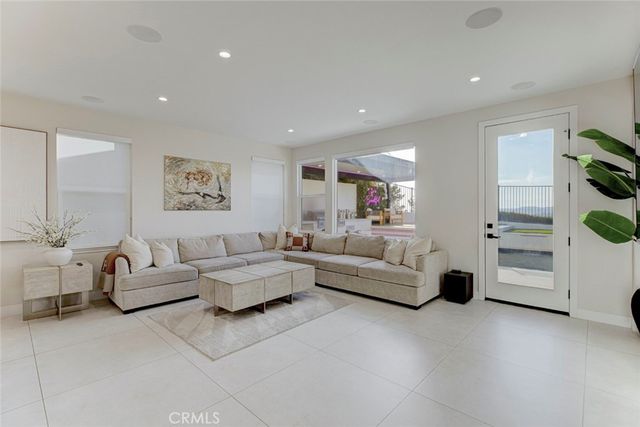 17743 Wren Drive, Canyon Country, CA 91387