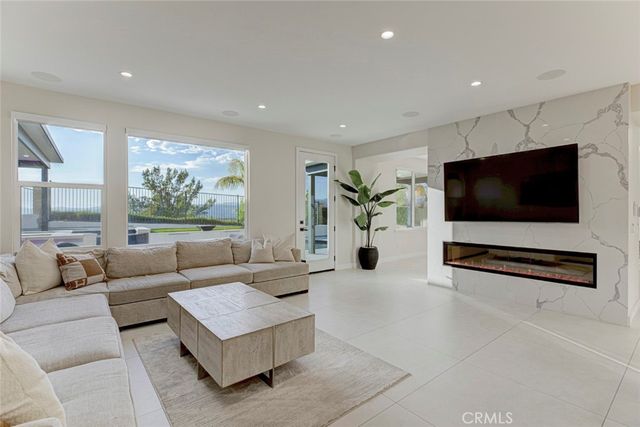 17743 Wren Drive, Canyon Country, CA 91387