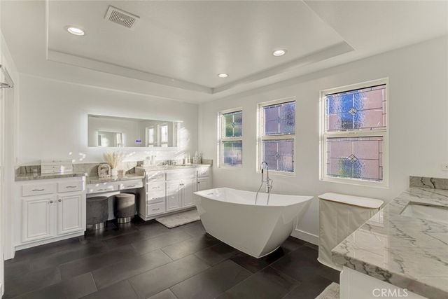 17743 Wren Drive, Canyon Country, CA 91387