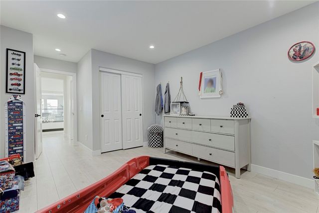 17743 Wren Drive, Canyon Country, CA 91387
