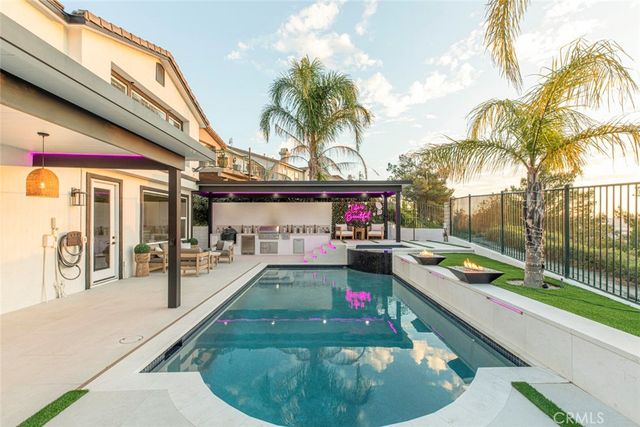 17743 Wren Drive, Canyon Country, CA 91387